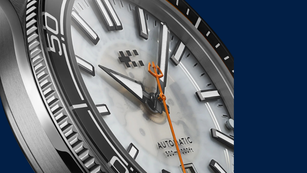 christopher ward c60 sapphire edge white (2)